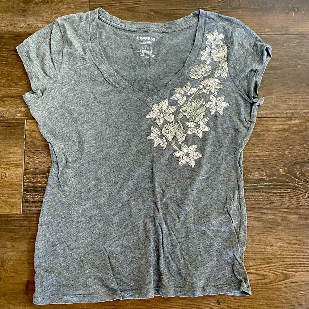 Vintage Express V-neck Tee with silver sequin detail